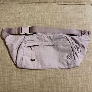 Lululemon On the Beat Belt Bag - Like New